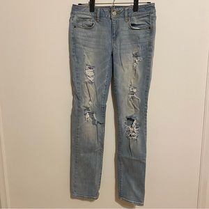 American Eagle Light Wash Distressed Skinny Jeans